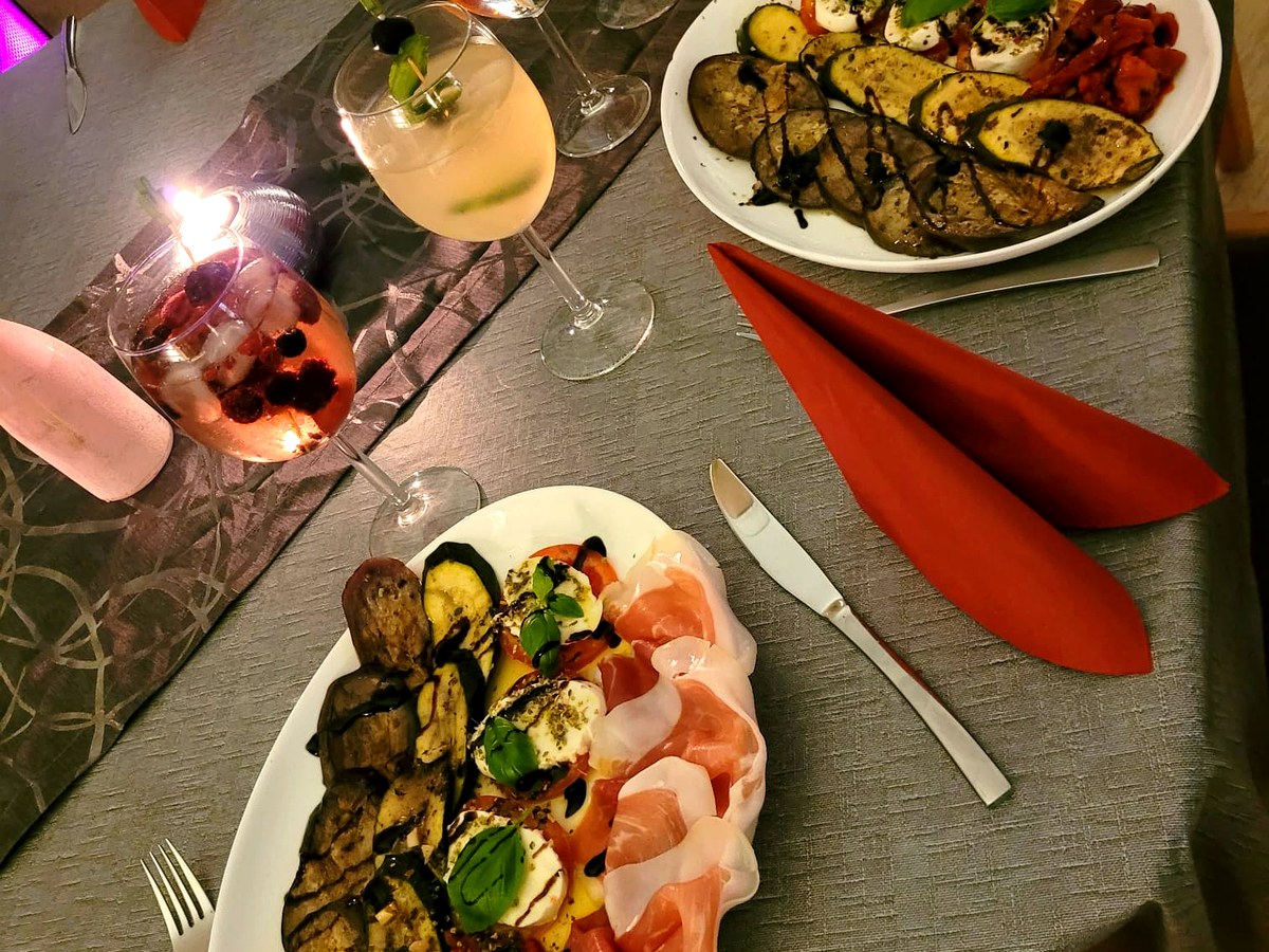 Frische Pizza bei Piccola Italia